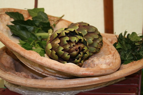 Best foods for the liver: Image of artichokes in a dish.