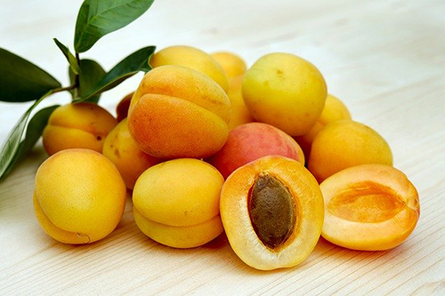 Best foods for psoriasis: Image of apricots