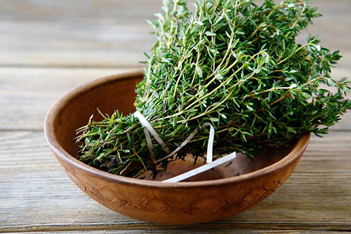 10 health benefits of thyme