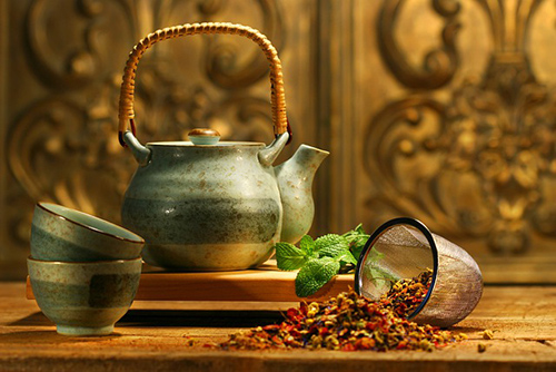 kettle pot with a variety of herbal teas