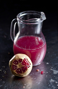 pomegranate juice sore throat