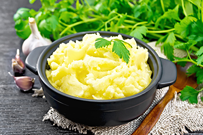 bowl of creamy mashed potatoes