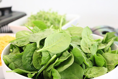 bowl of healthy spinach